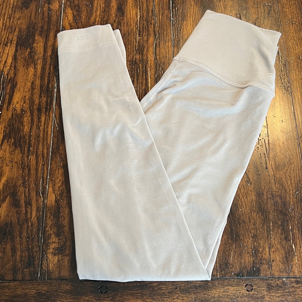SET Active Luxeform (Original Version) Leggings in Sage Green/Grey